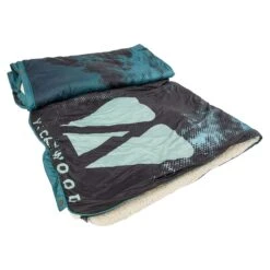 VICKYWOOD X VOITED CLOUDY TOUCH KISSENDECKE - Decke -Outdoor-Ausrüstungsgeschäft 5638036750 d vickywood x voited cloudy touch kissendecke vickywood 24